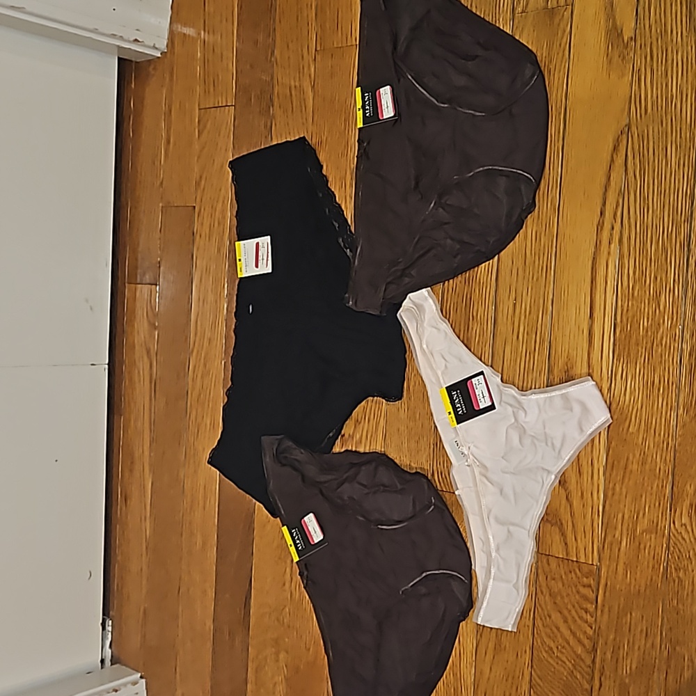 Women's Size Medium Panty Bundle!